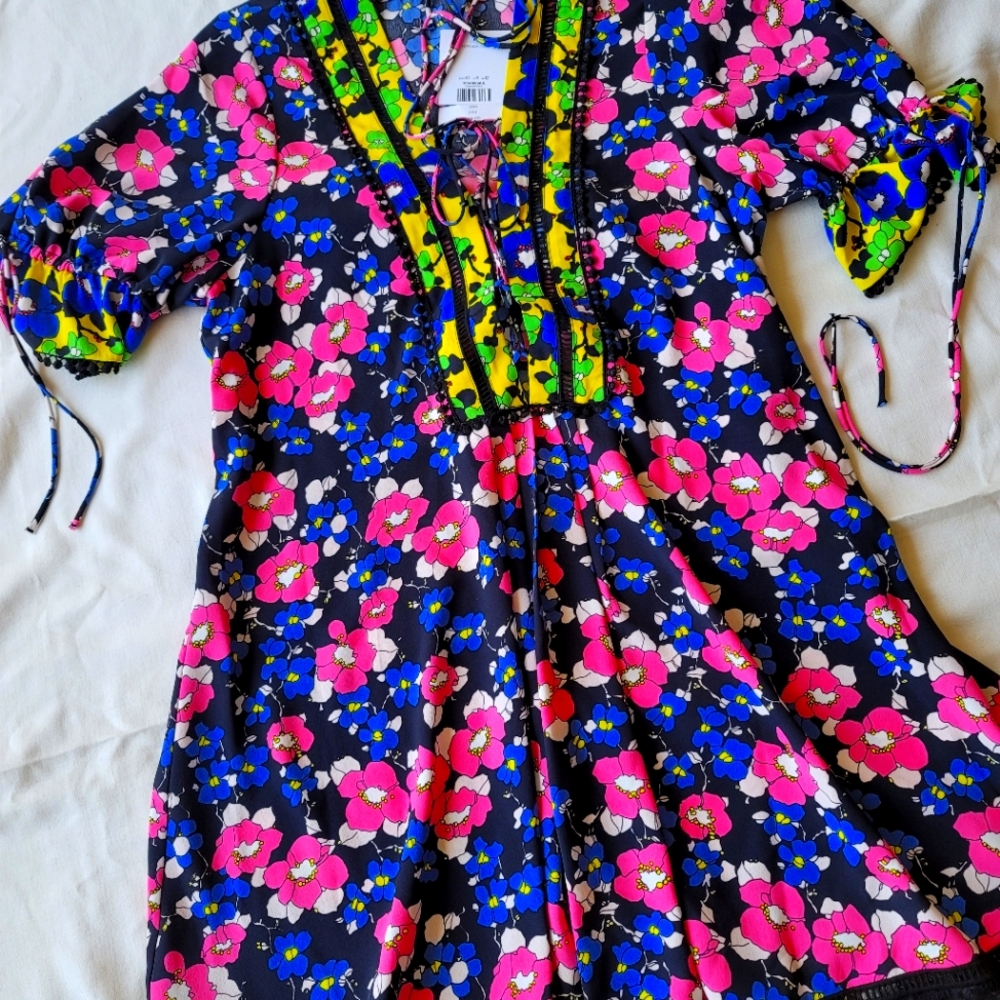 Mini dress